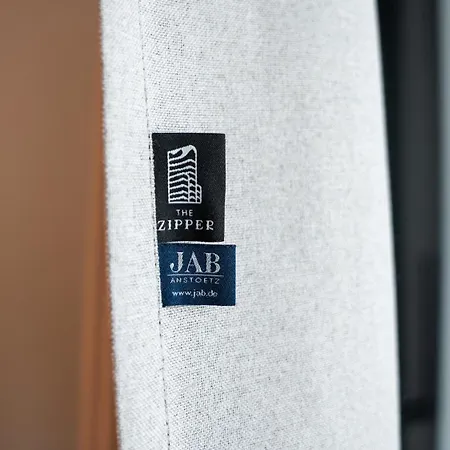 The Zipper Und ホテル デュッセルドルフ