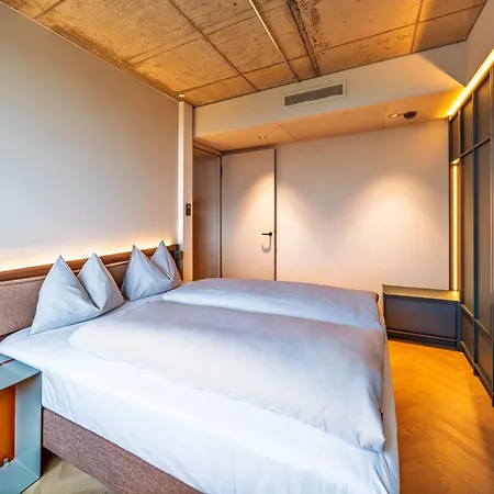 The Zipper Und Szálloda