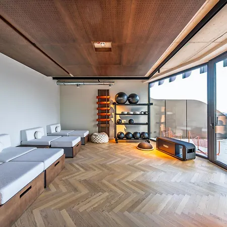 ホテル The Zipper Und デュッセルドルフ
