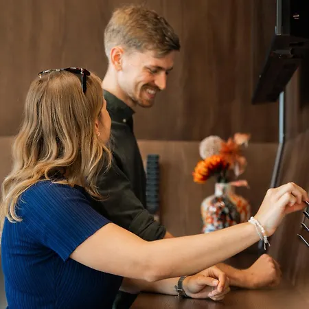 The Zipper Und Ξενοδοχείο