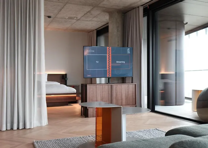 Hotel The Zipper Und