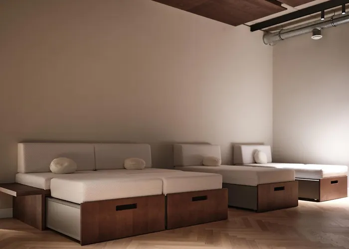 酒店 The Zipper Und