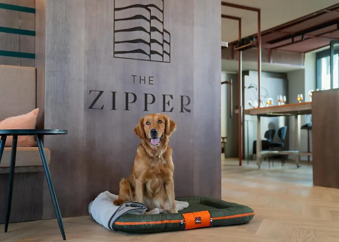 The Zipper Und Hotel 4*