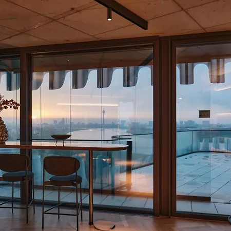 The Zipper Und Düsseldorf