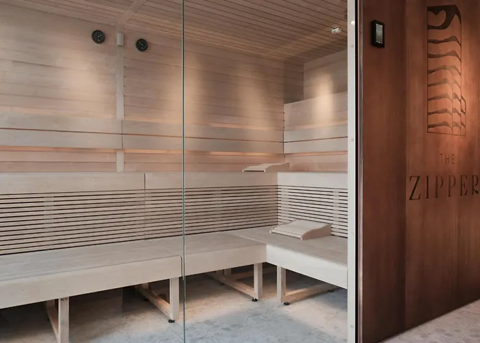 Hotel The Zipper Und