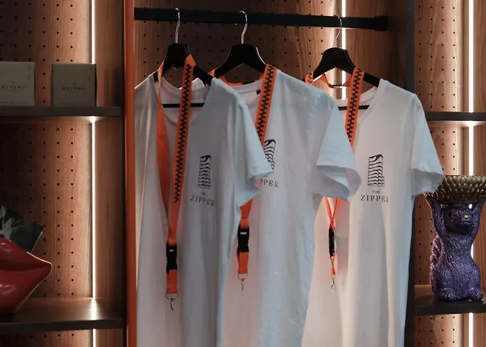 Hotel The Zipper Und