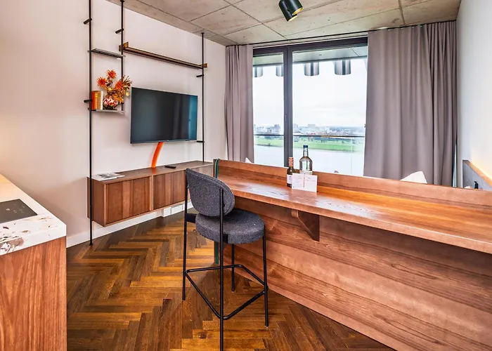 The Zipper Und 4* Düsseldorf